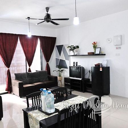 Rizqi Muslim Homestay Meru Casa Kayangan อิโปห์ ภายนอก รูปภาพ