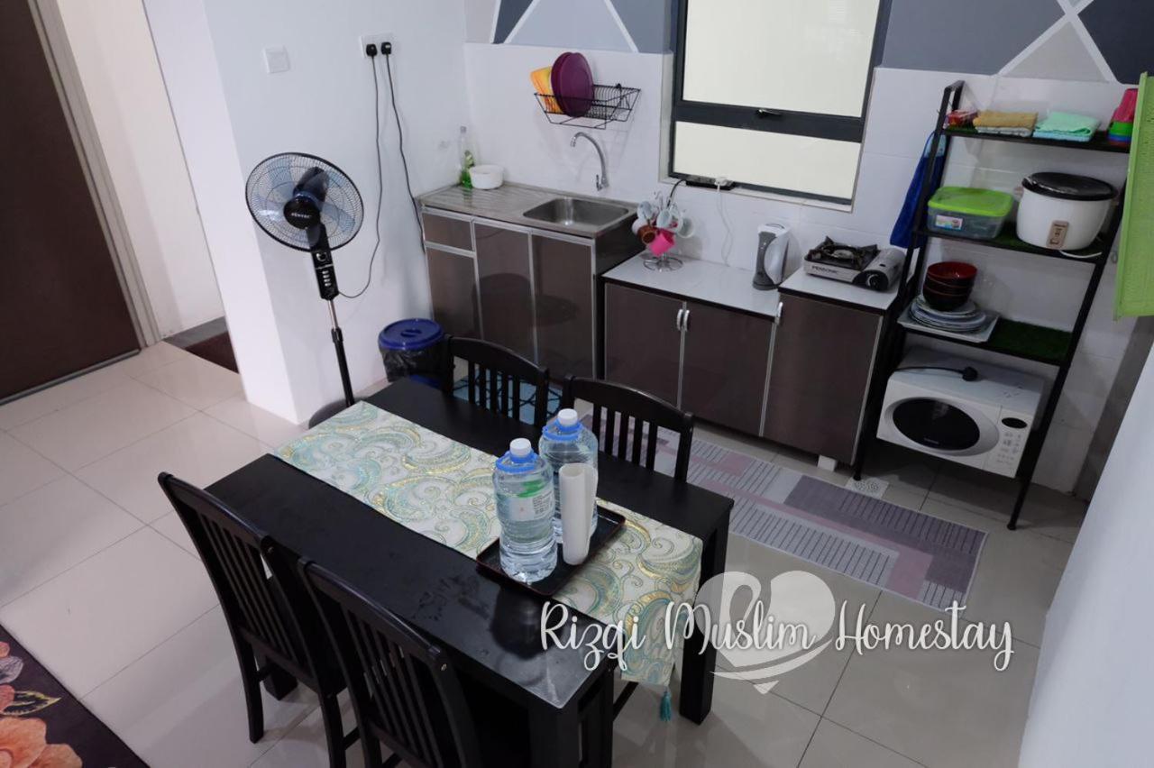 Rizqi Muslim Homestay Meru Casa Kayangan อิโปห์ ภายนอก รูปภาพ